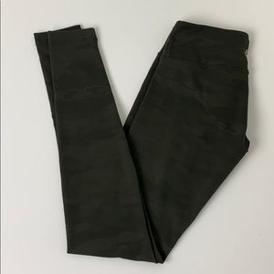 Lululemon | Camo Regular Rise Wunder Unders | 4